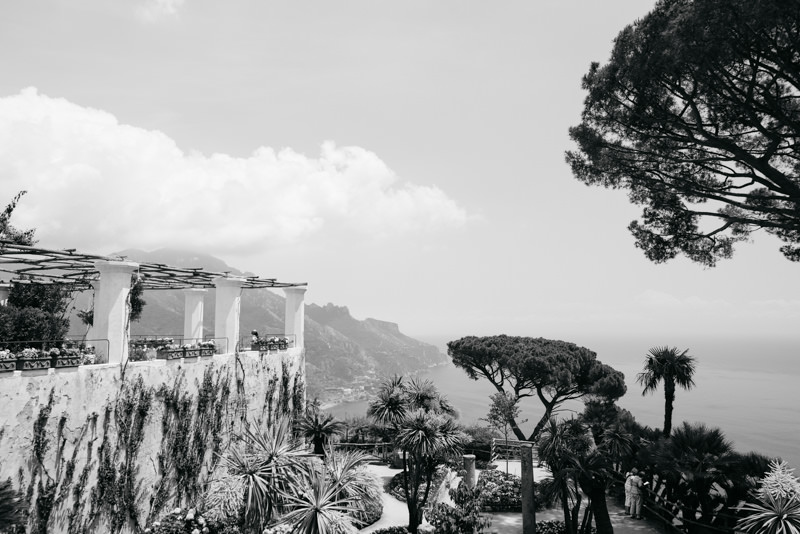 Garten der Villa Rufolo mit Blick auf die Amalfiküste