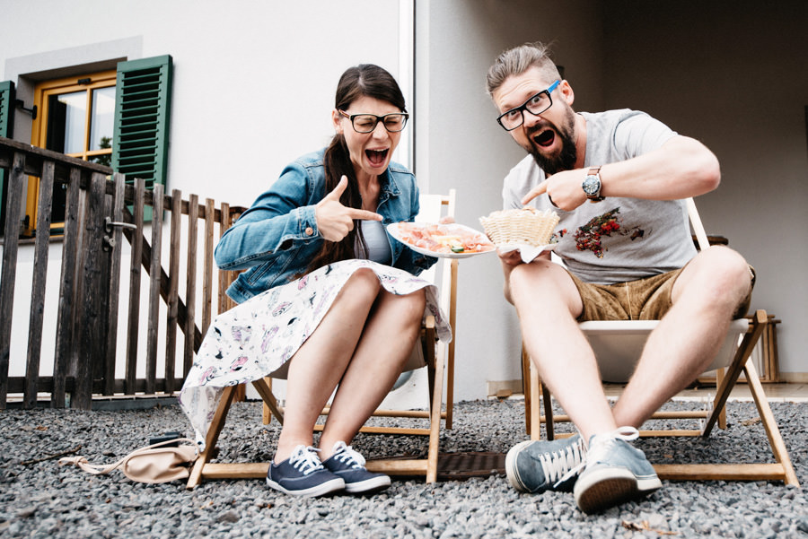 Bianca und Tom bei der Schinkenverkostung bei Vulcano
