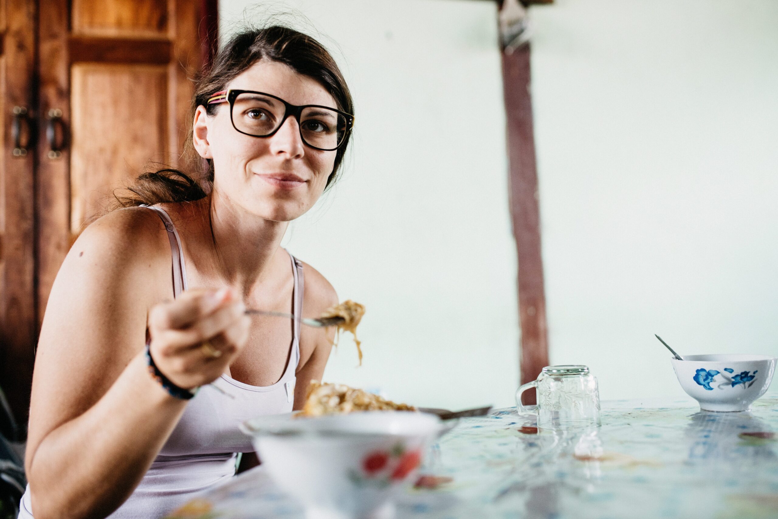Bianca eating lunch during the Kalaw to Inle trek