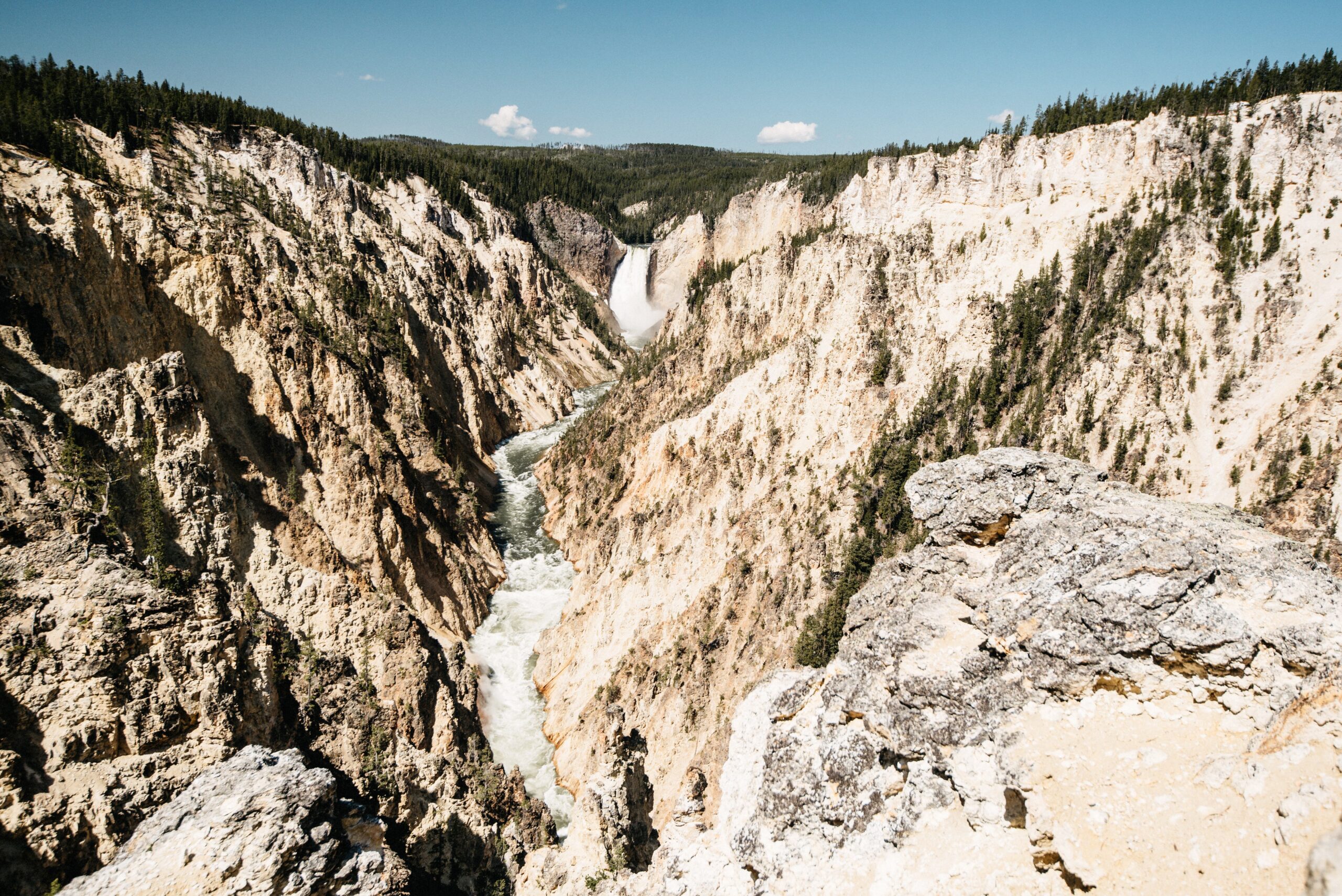 The Yellowstone River winding through the colourful canyon