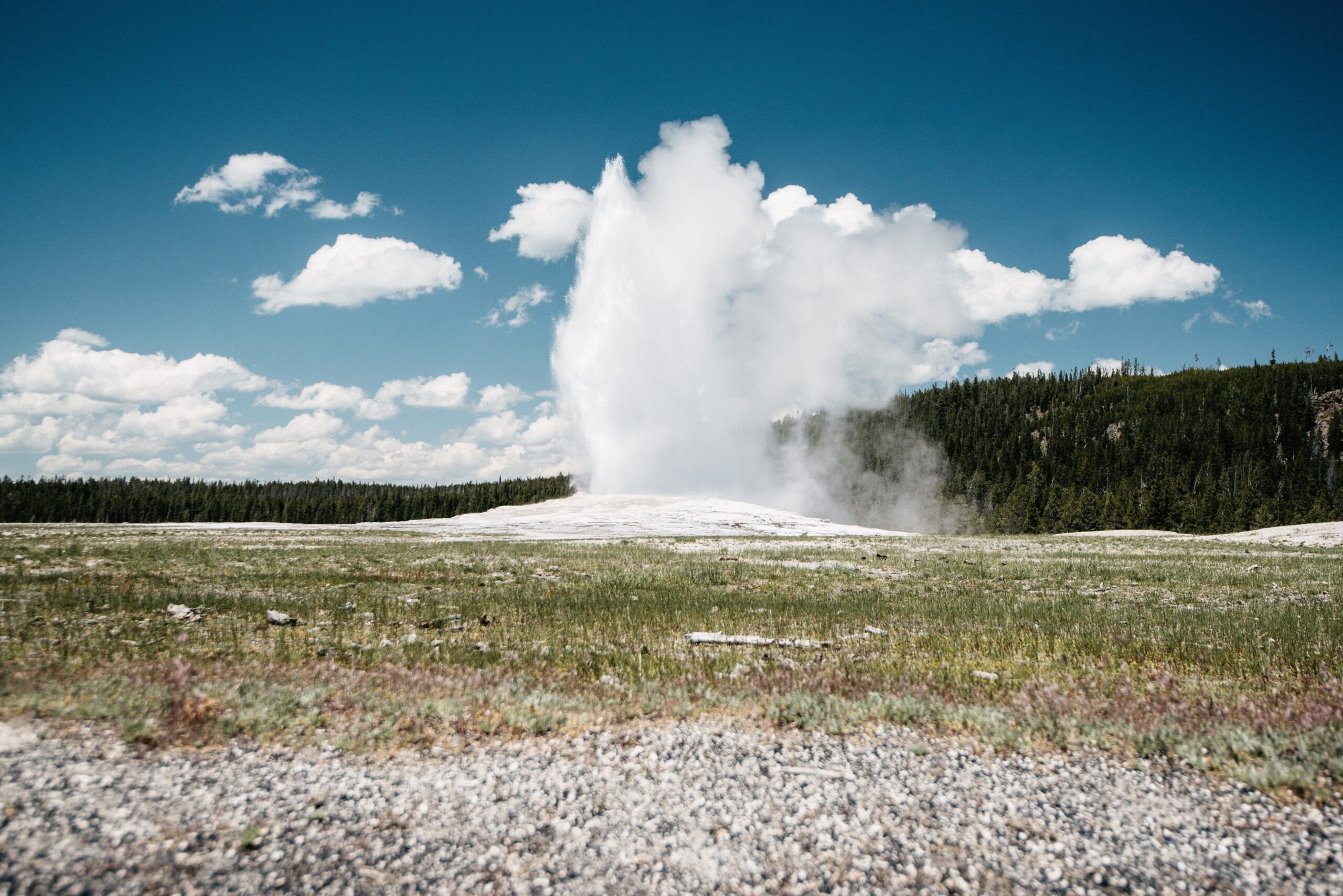 A geothermal pool on the shore of Yellowstone Lake