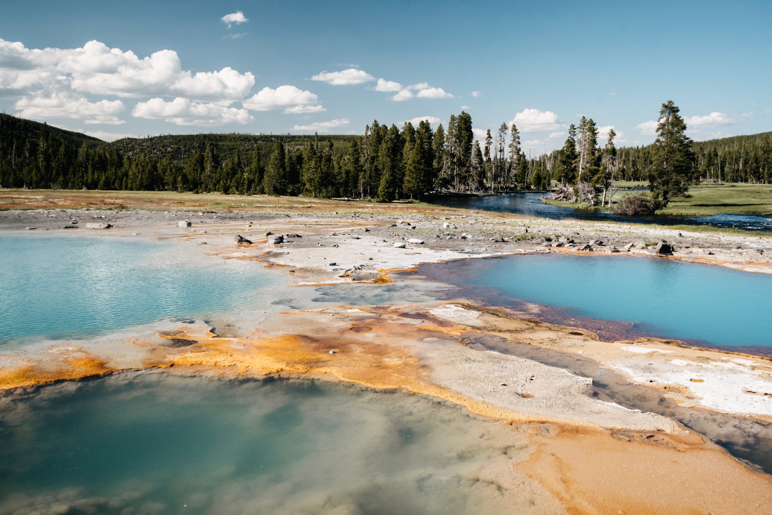 The colourful centre of Morning Glory Pool